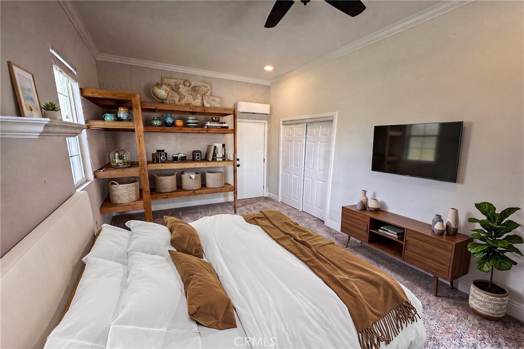 1125 Pamplona Property Photo 5