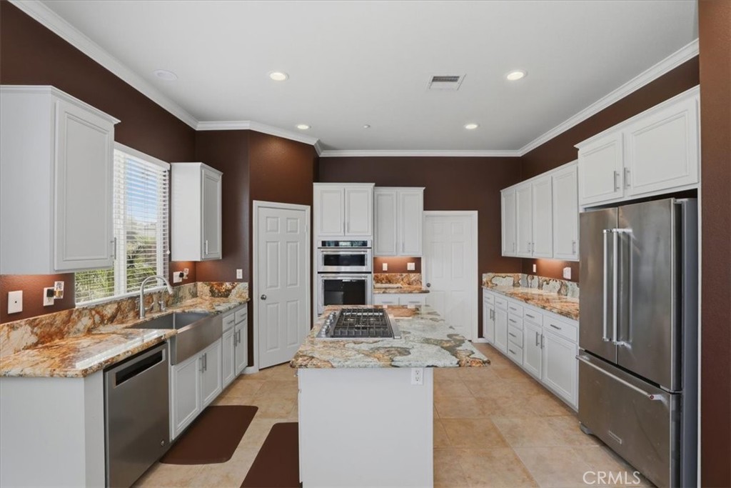 1125 Pamplona Property Photo 13