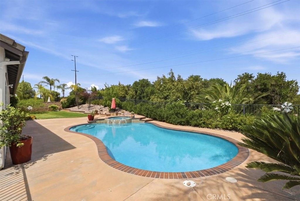1125 Pamplona Property Photo 29