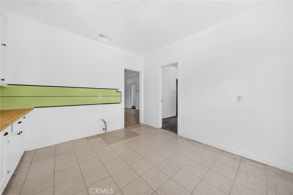1717 Massachusetts Property Photo 19