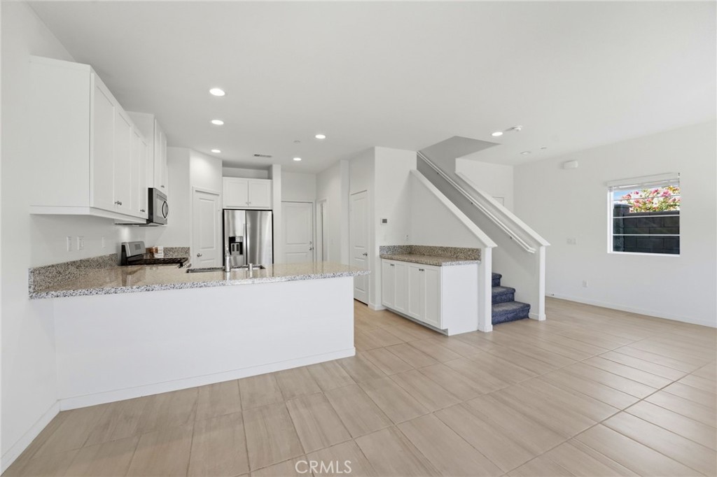 27366 Basalt Property Photo 5