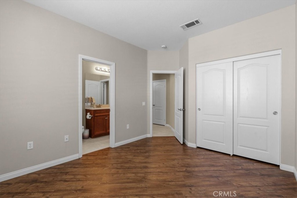 453 Glacier Park Property Photo 37