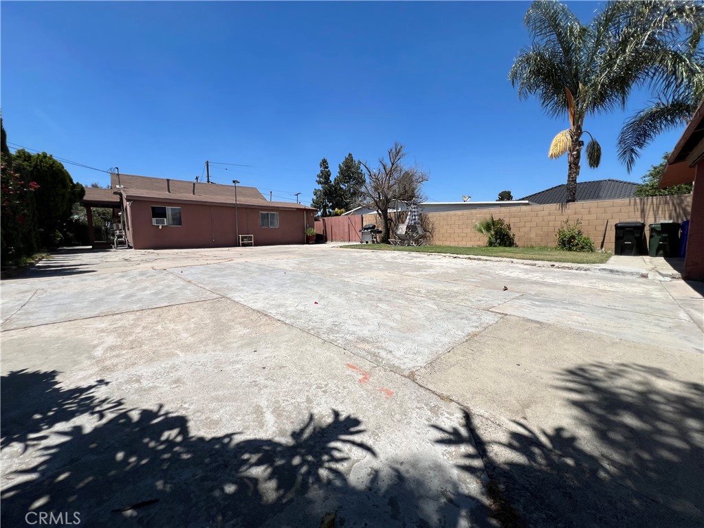 10001 Vine Street Property Photo 37
