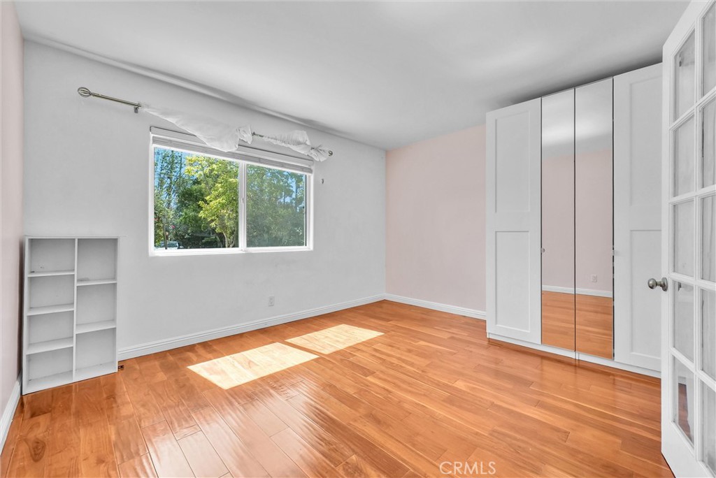 1505 Gratton Street Property Photo 8