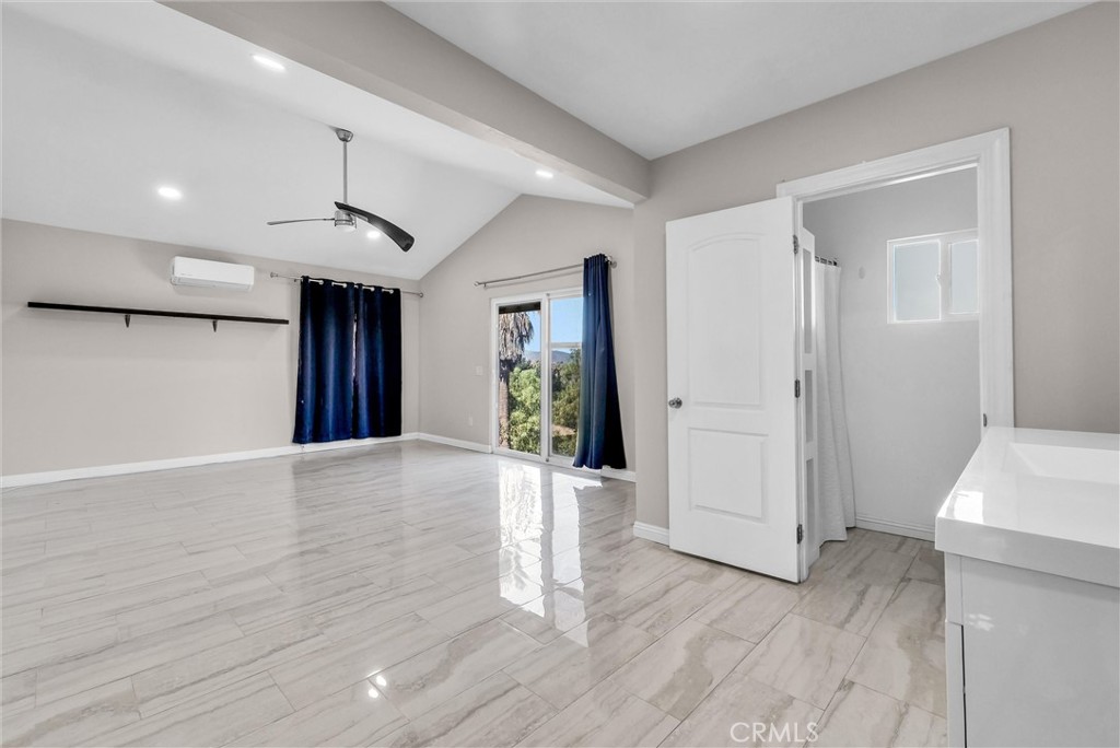 1505 Gratton Street Property Photo 11