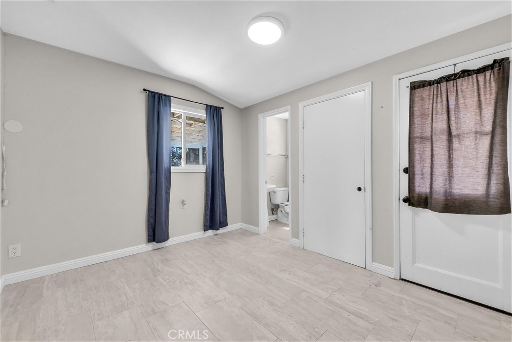 1505 Gratton Street Property Photo 26