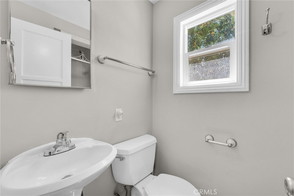 1505 Gratton Street Property Photo 27