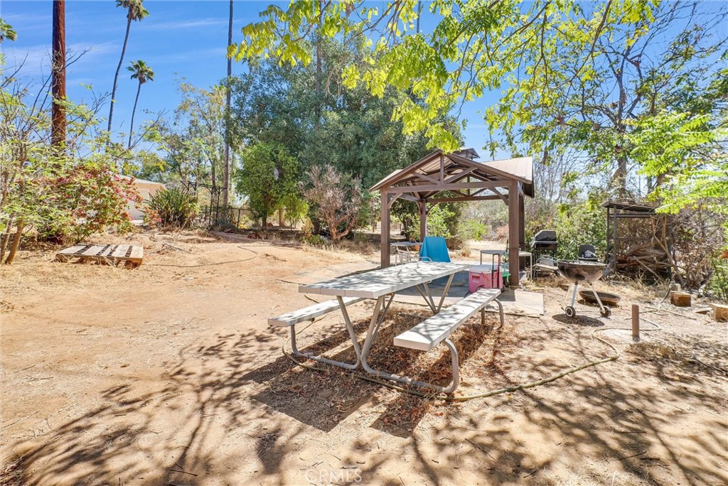 1505 Gratton Street Property Photo 47