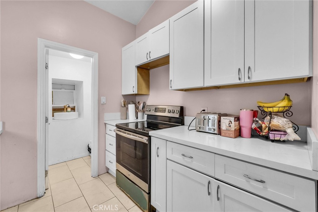 1505 Gratton Street Property Photo 57