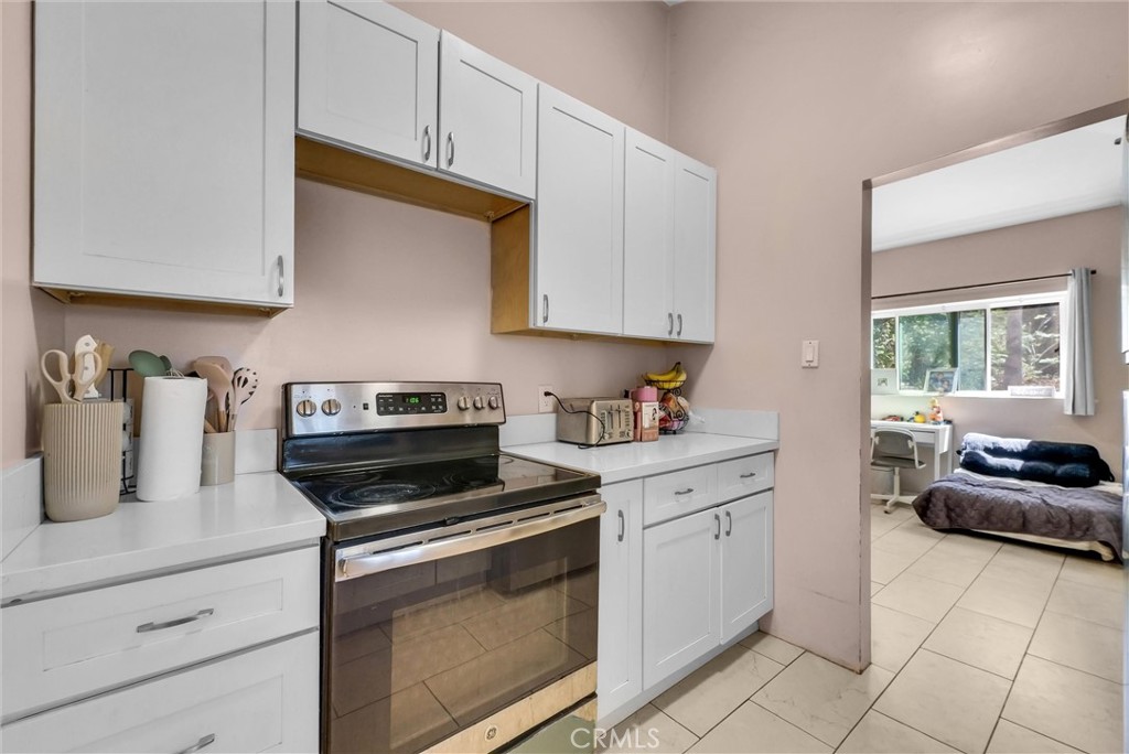1505 Gratton Street Property Photo 59