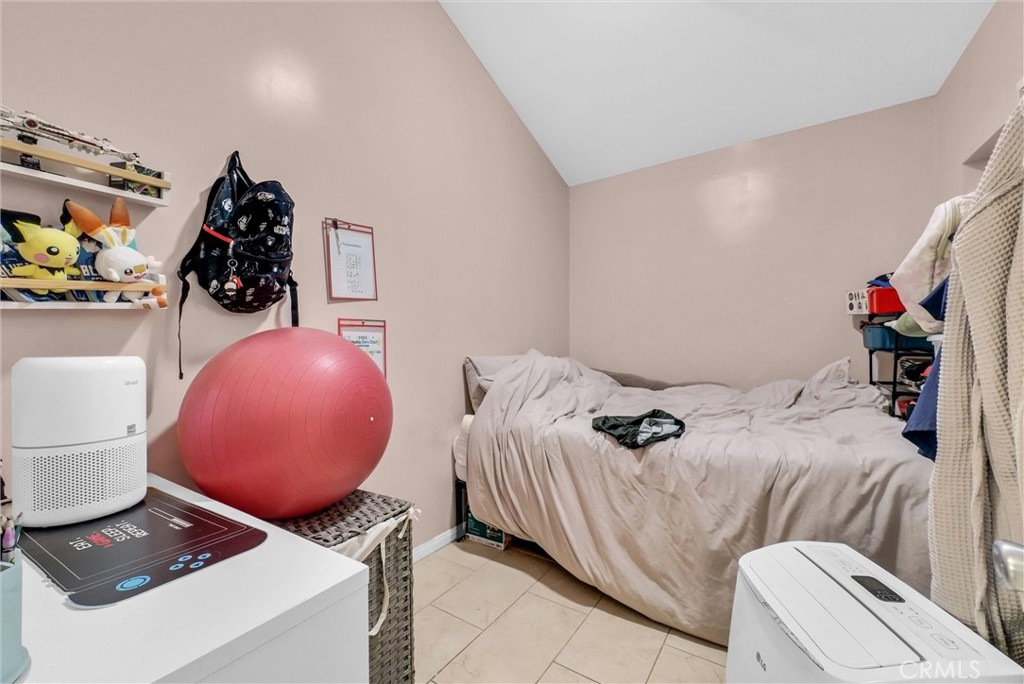 1505 Gratton Street Property Photo 64