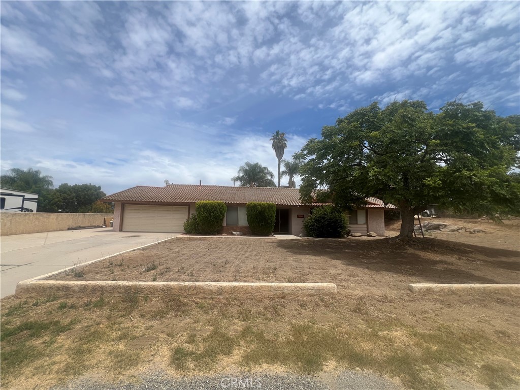 17450 Paula Property Photo 1