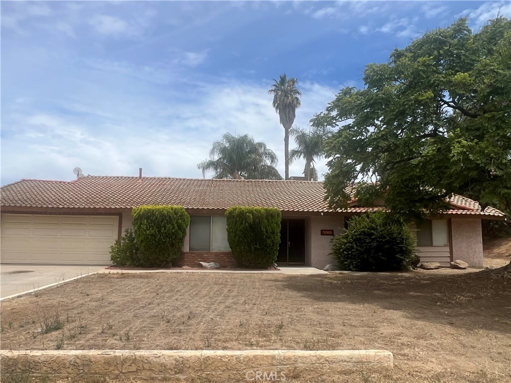 17450 Paula Property Photo 2