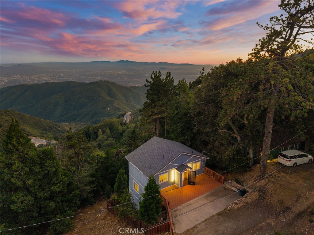 23377 Crestview Property Photo 4