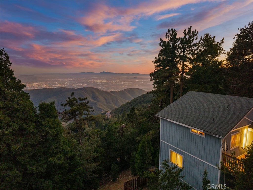 23377 Crestview Property Photo 6