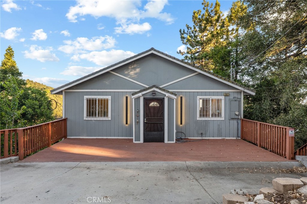 23377 Crestview Property Photo 10