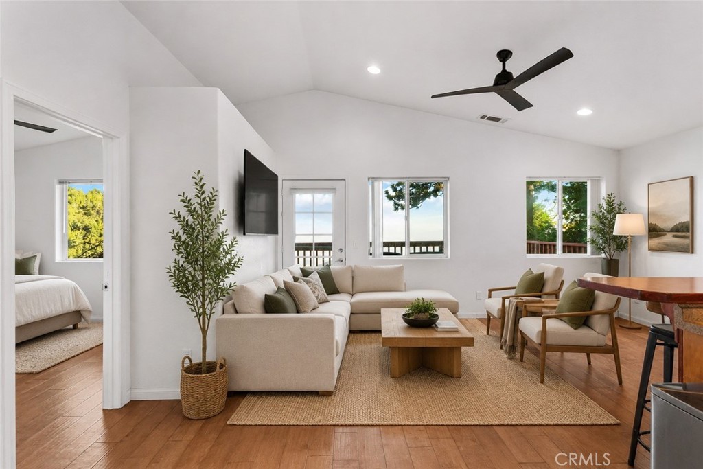 23377 Crestview Property Photo 21