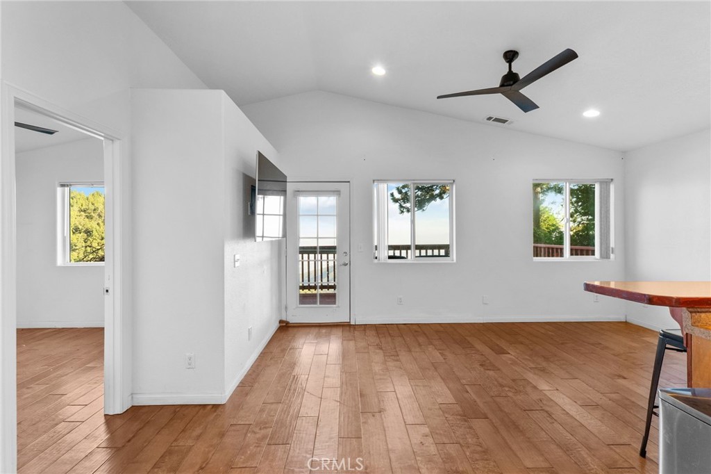 23377 Crestview Property Photo 22