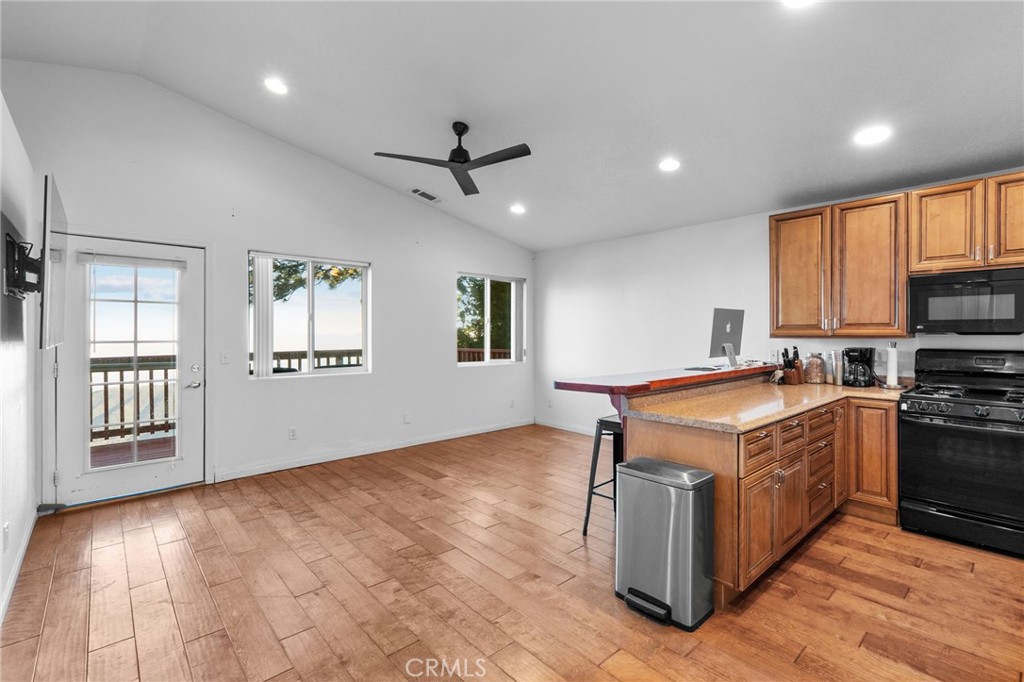 23377 Crestview Property Photo 24