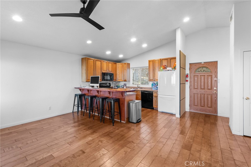 23377 Crestview Property Photo 26