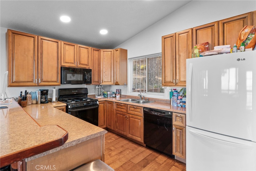 23377 Crestview Property Photo 30