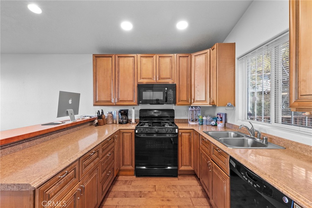 23377 Crestview Property Photo 31