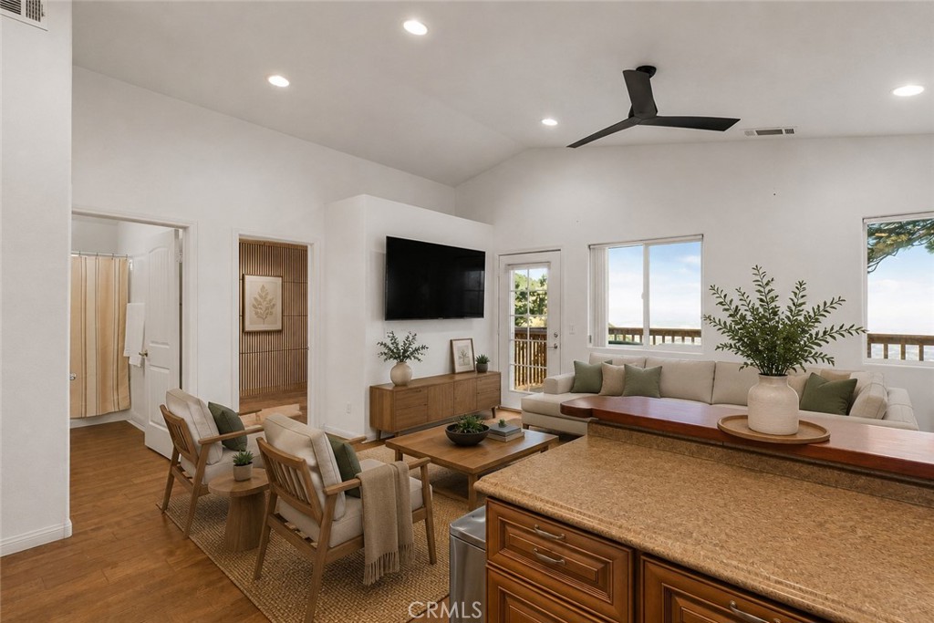 23377 Crestview Property Photo 32