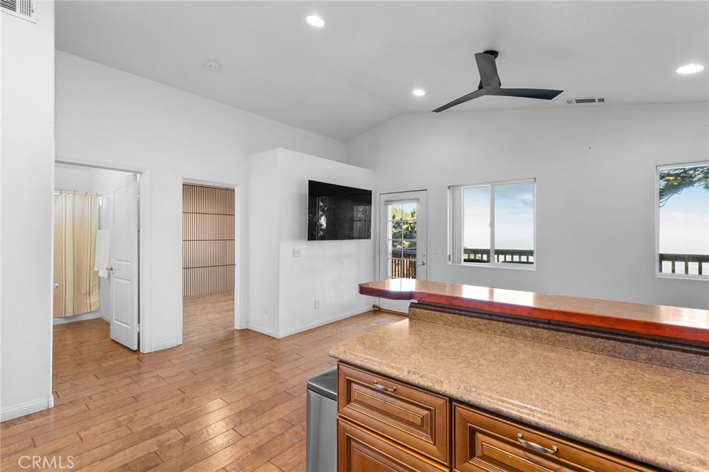 23377 Crestview Property Photo 33