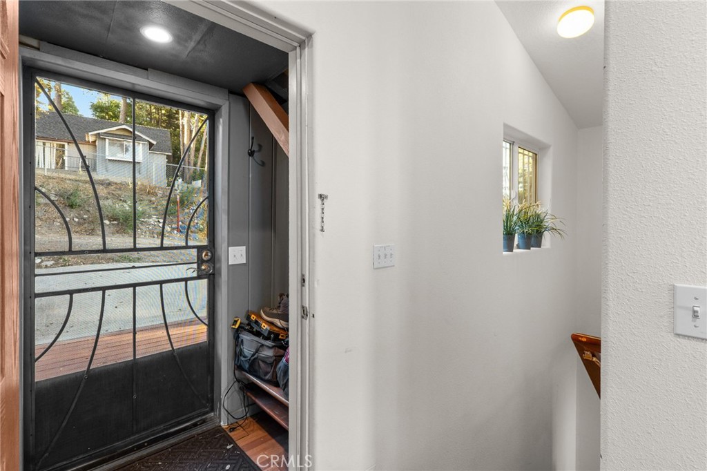 23377 Crestview Property Photo 46