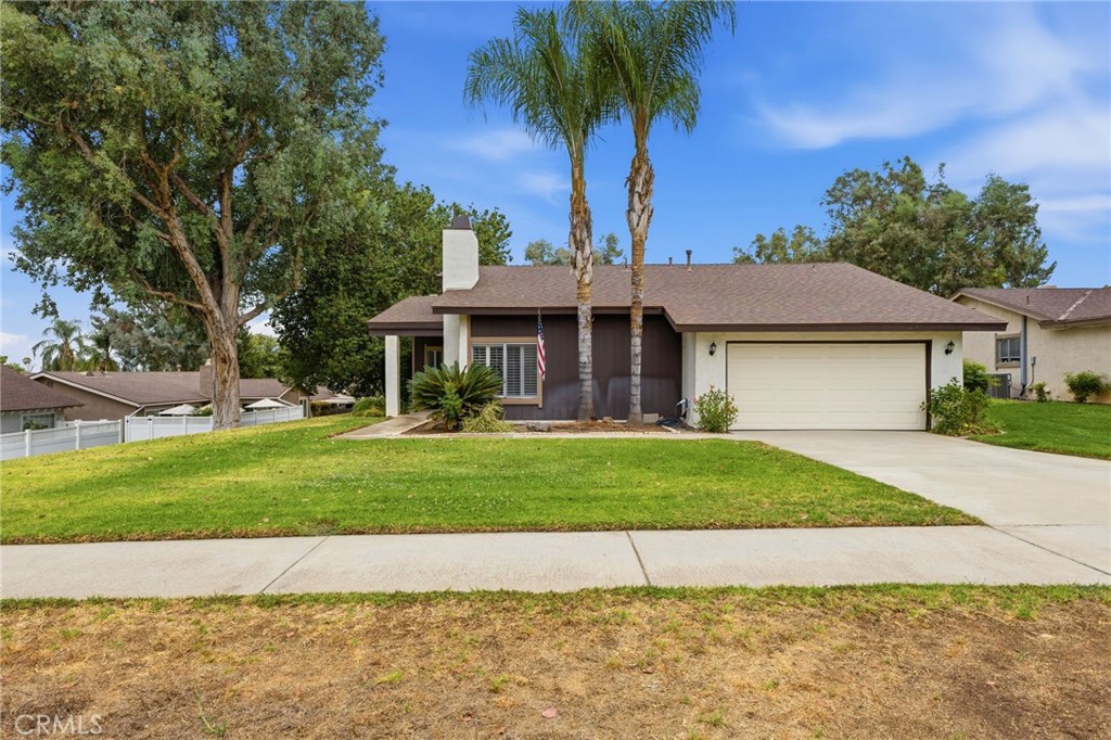803 E Palm Property Photo 56