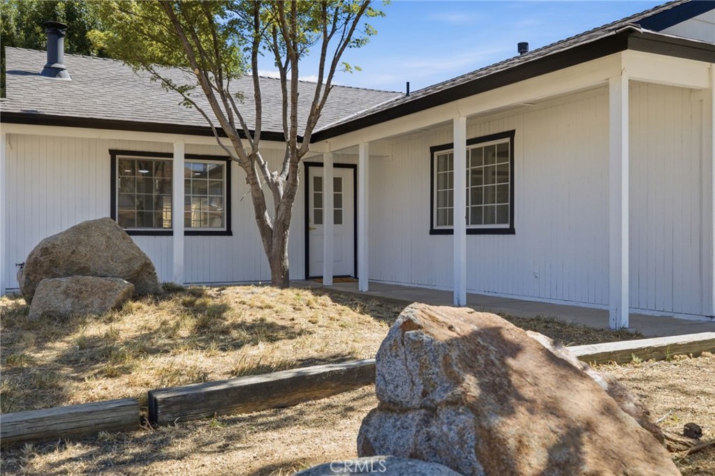 21009 Brentwood Property Photo 6