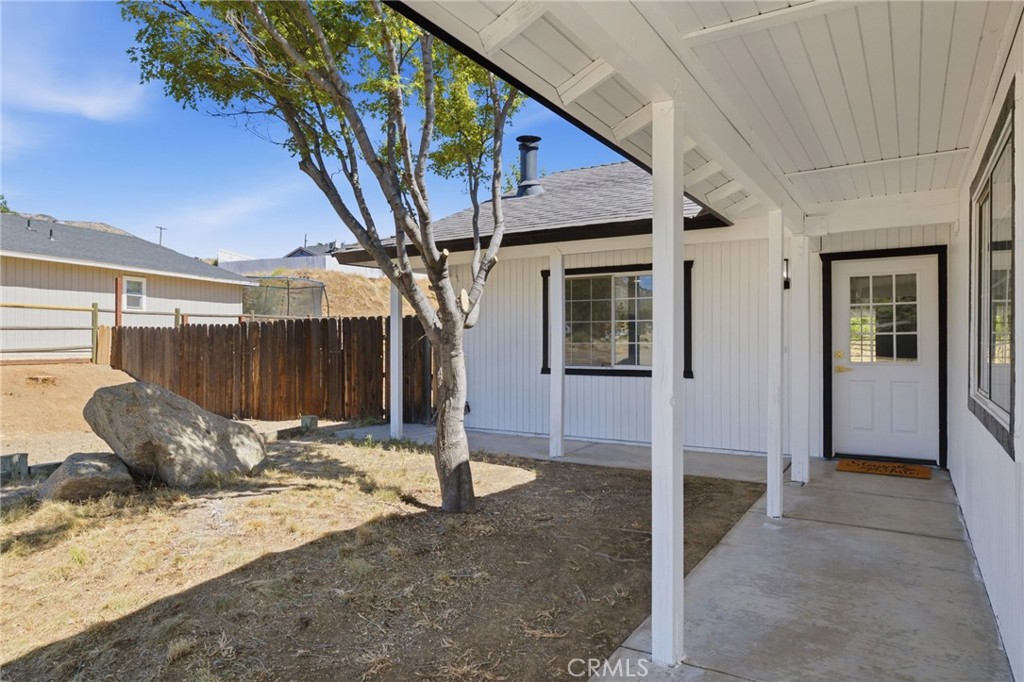 21009 Brentwood Property Photo 7