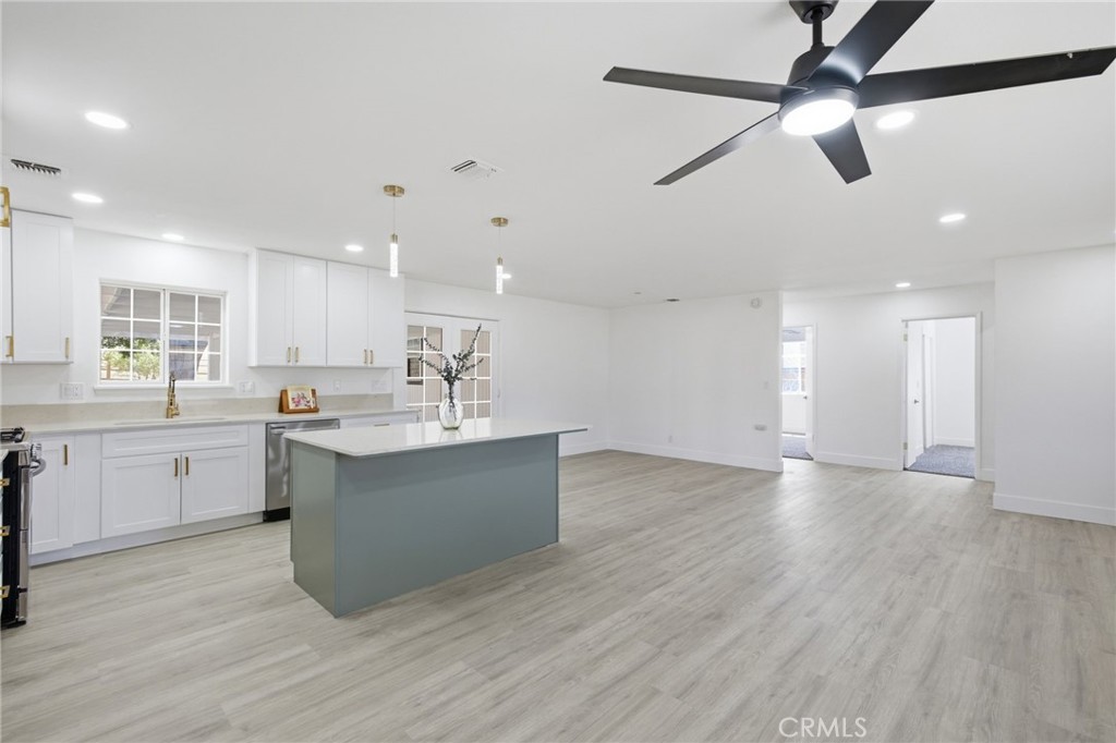21009 Brentwood Property Photo 14