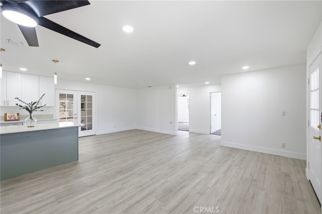 21009 Brentwood Property Photo 15