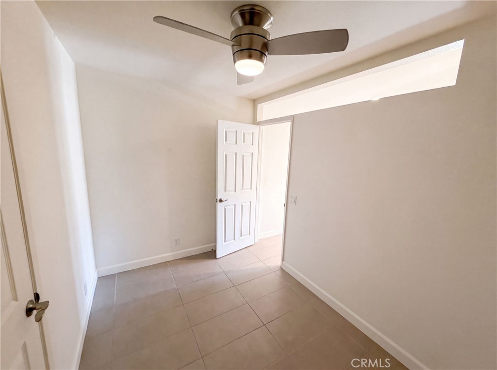 5300 E Waverly Drive H6 Property Photo 13
