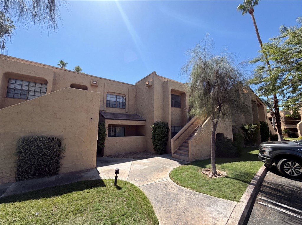 5300 E Waverly Drive H6 Property Photo 16