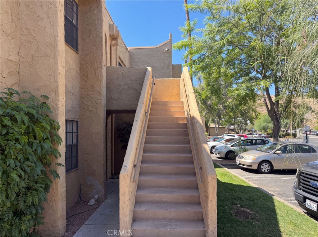 5300 E Waverly Drive H6 Property Photo 17