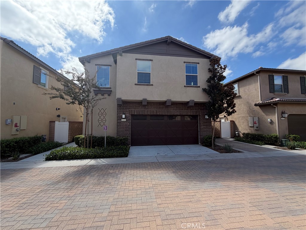 30401 Village Terrace Property Photo 1