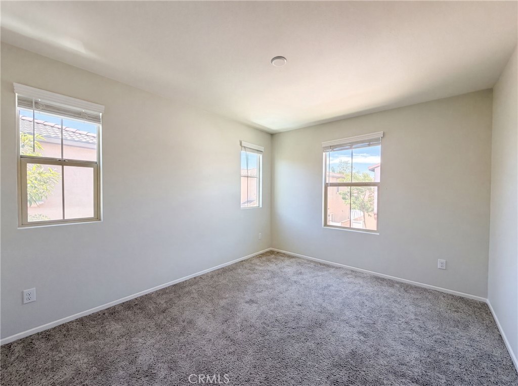 30401 Village Terrace Property Photo 10