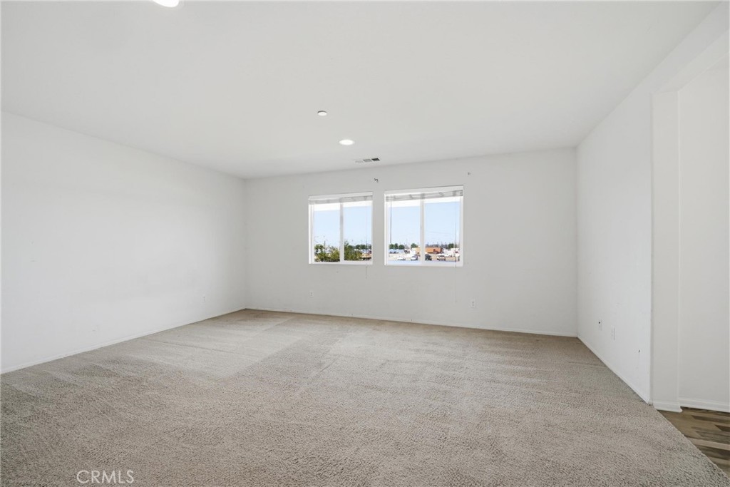 3142 S Newton Avenue Property Photo 13