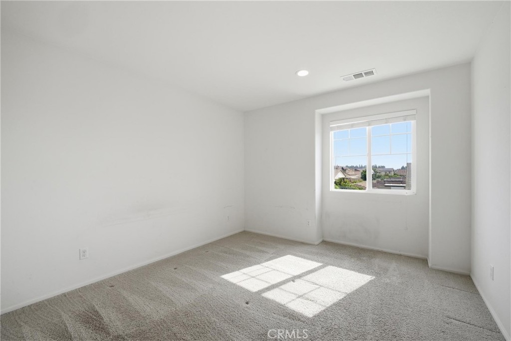 3142 S Newton Avenue Property Photo 21