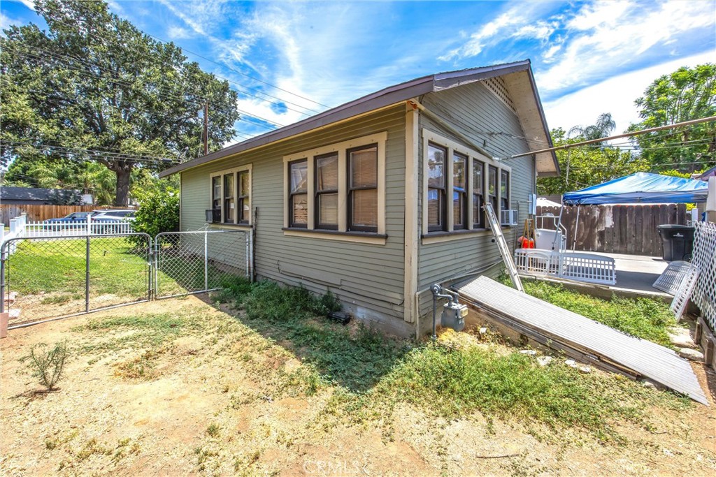 4230 13th Property Photo 23