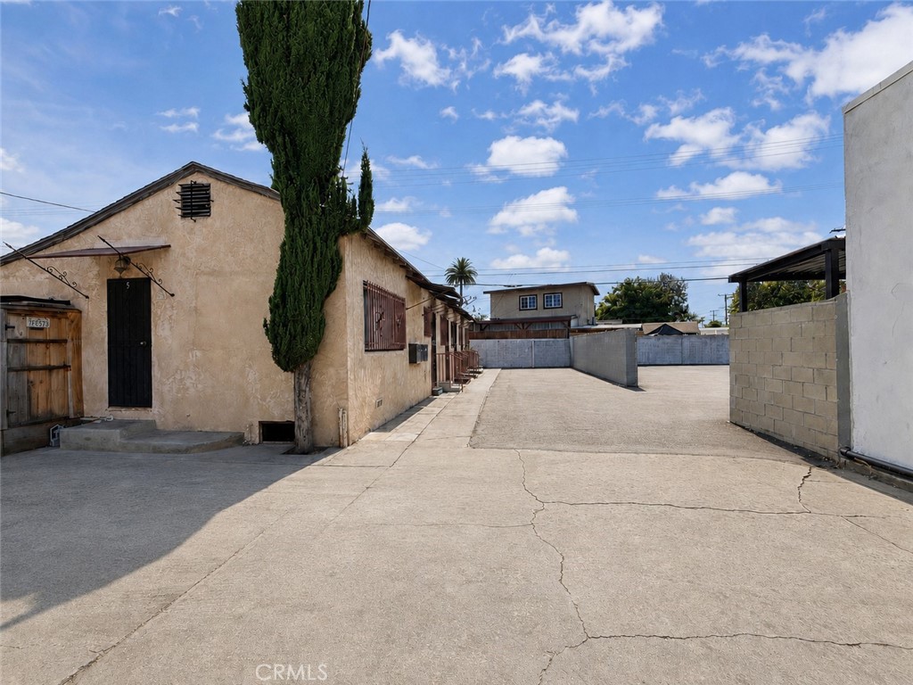 12008 Long Beach Property Photo 8