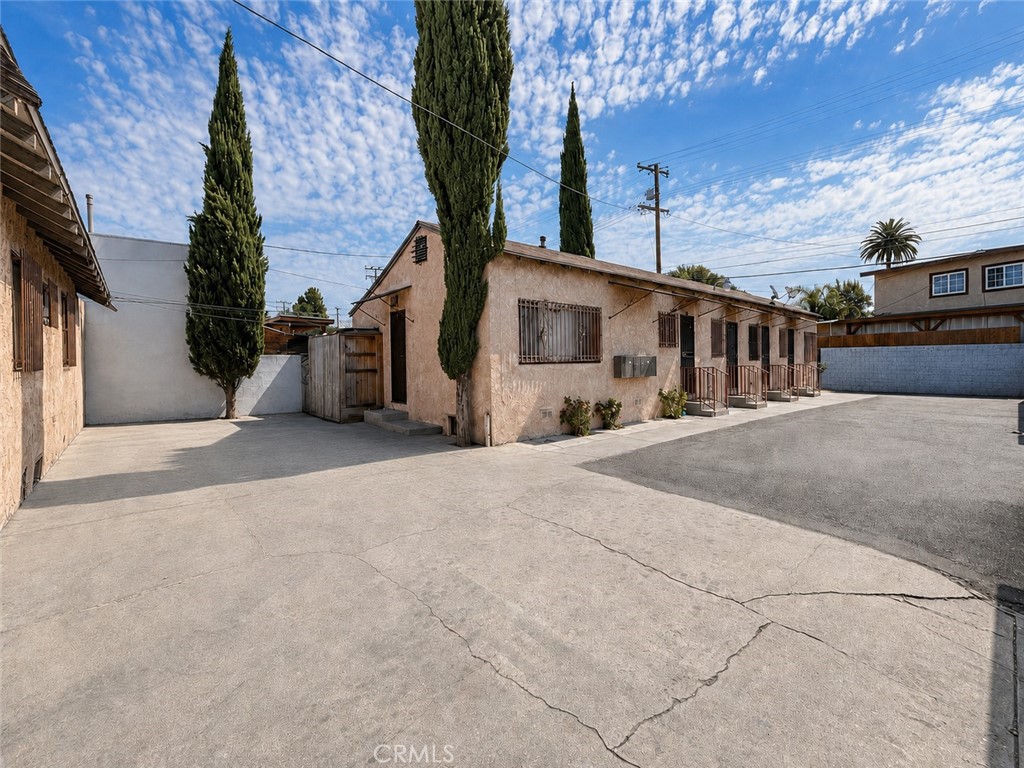 12008 Long Beach Property Photo 10