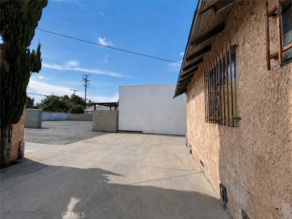 12008 Long Beach Property Photo 12