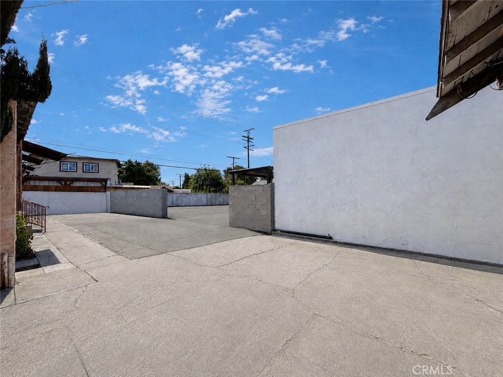 12008 Long Beach Property Photo 13