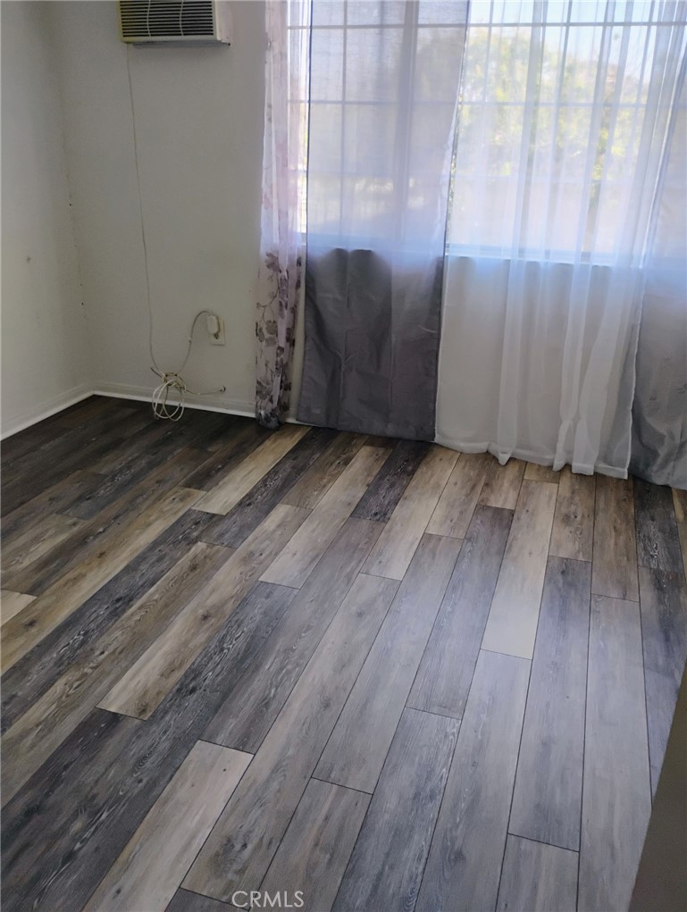 230 W South Property Photo 5