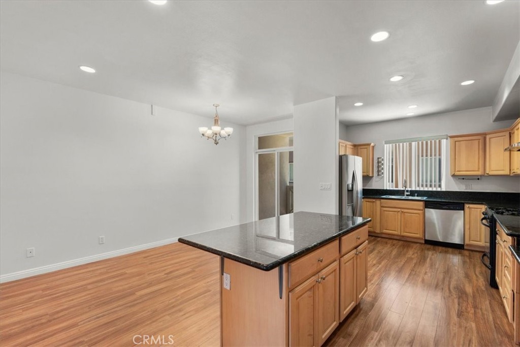11622 Oxnard Street Property Photo 11