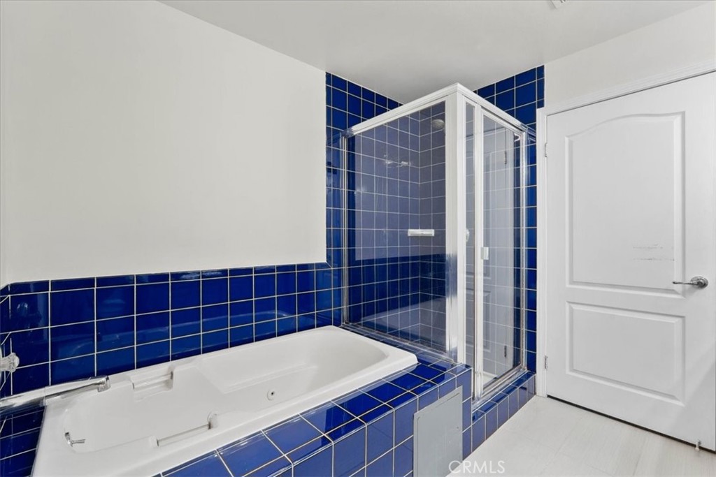 11622 Oxnard Street Property Photo 28