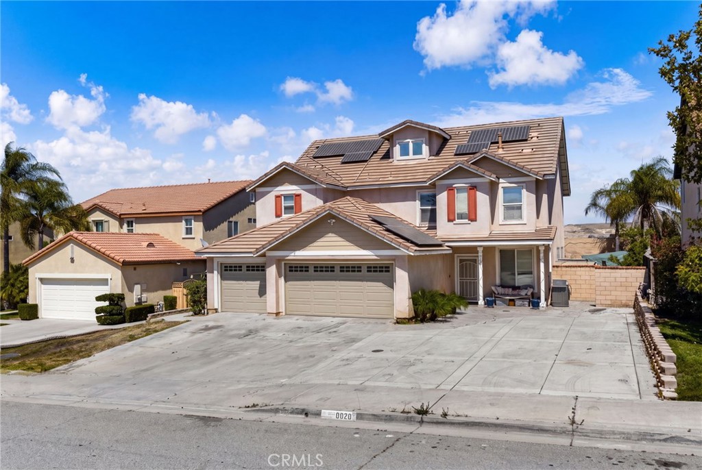 8028 La Crosse Way Property Photo 1